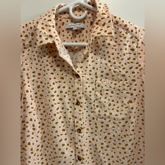 🍁Foxcroft Pink Leopard Print 100% Cotton Button Up Blouse - Picture 3 of 11